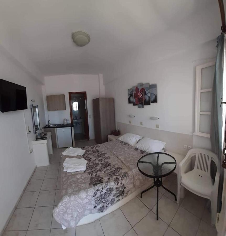 Rooms To Let Rena โมโนลิธอส ภายนอก รูปภาพ