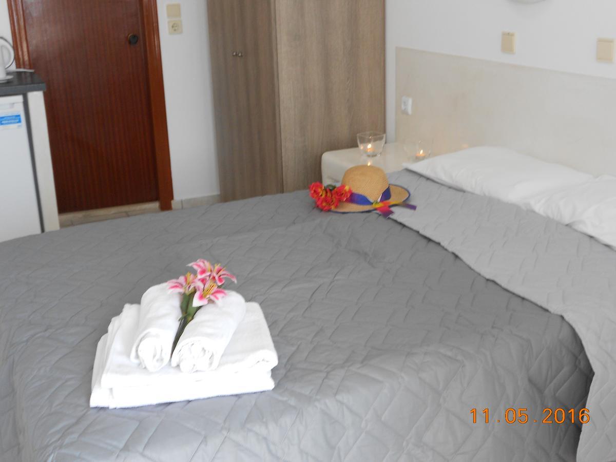 Rooms To Let Rena โมโนลิธอส ภายนอก รูปภาพ