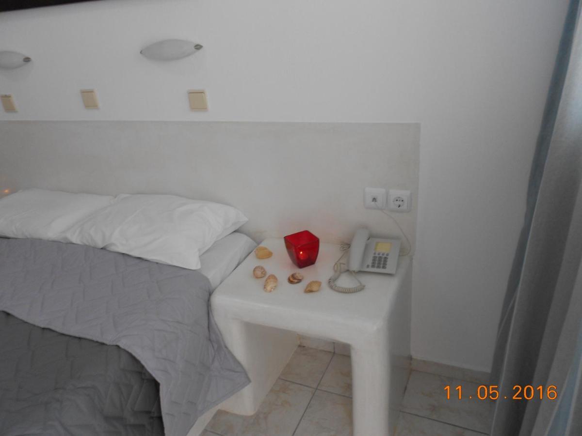 Rooms To Let Rena โมโนลิธอส ภายนอก รูปภาพ